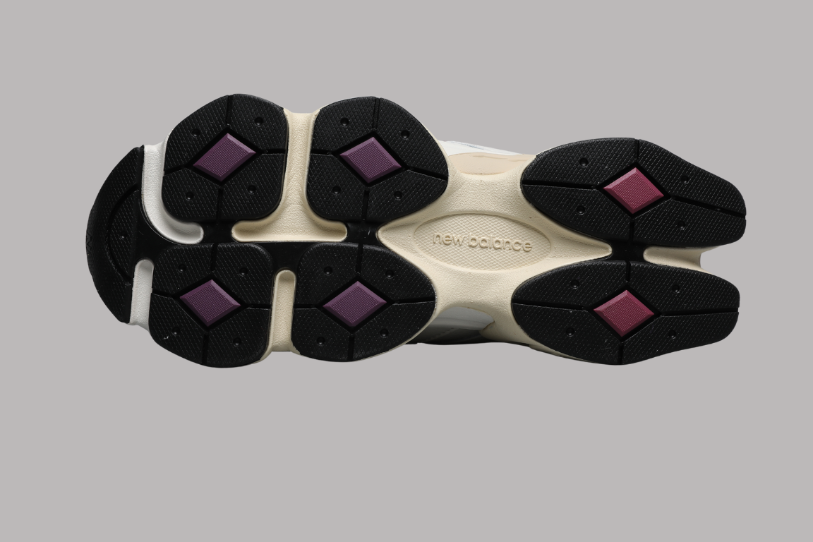 NB 9060 rausvai raudona