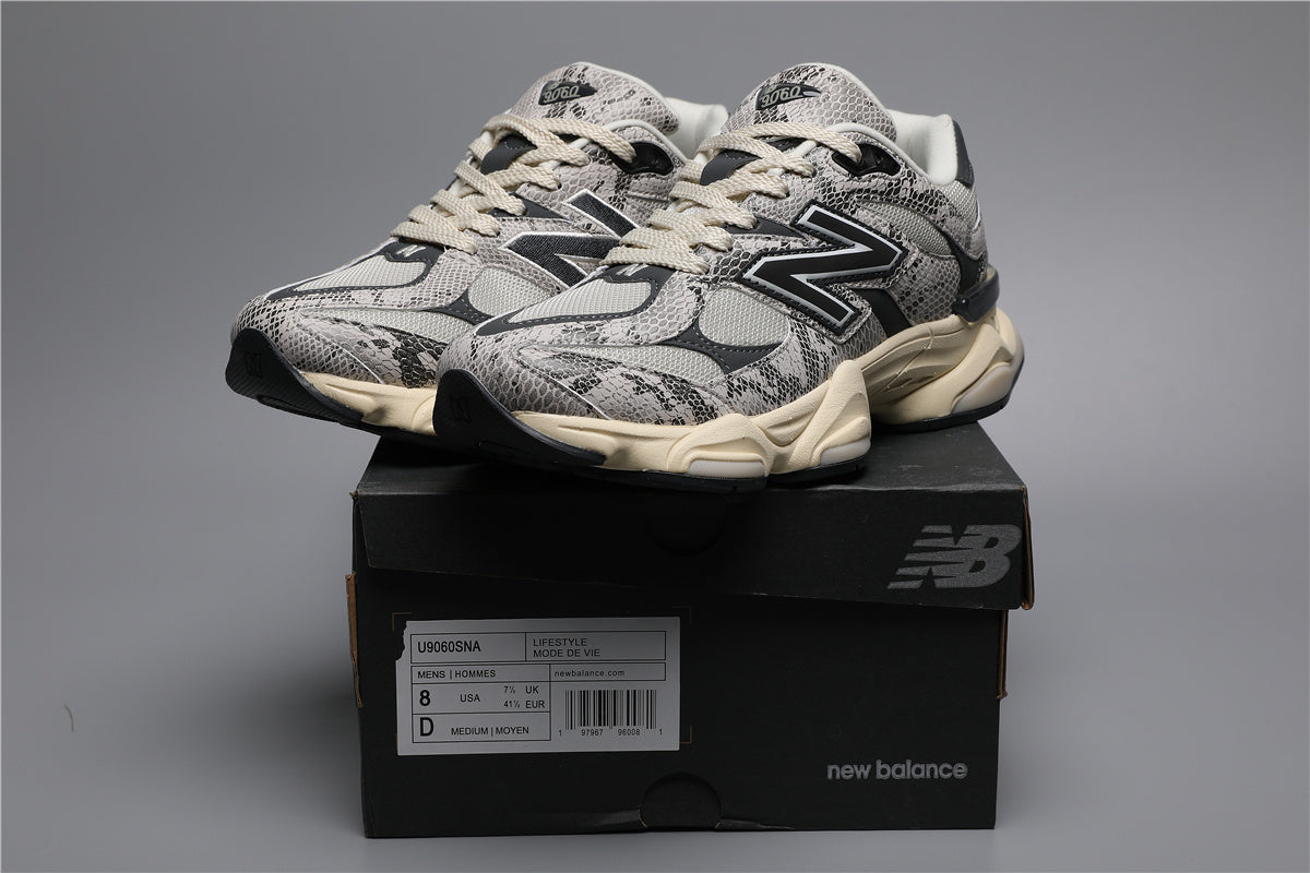 NB 9060 Schwaarzgro Schlaangemuster SNA