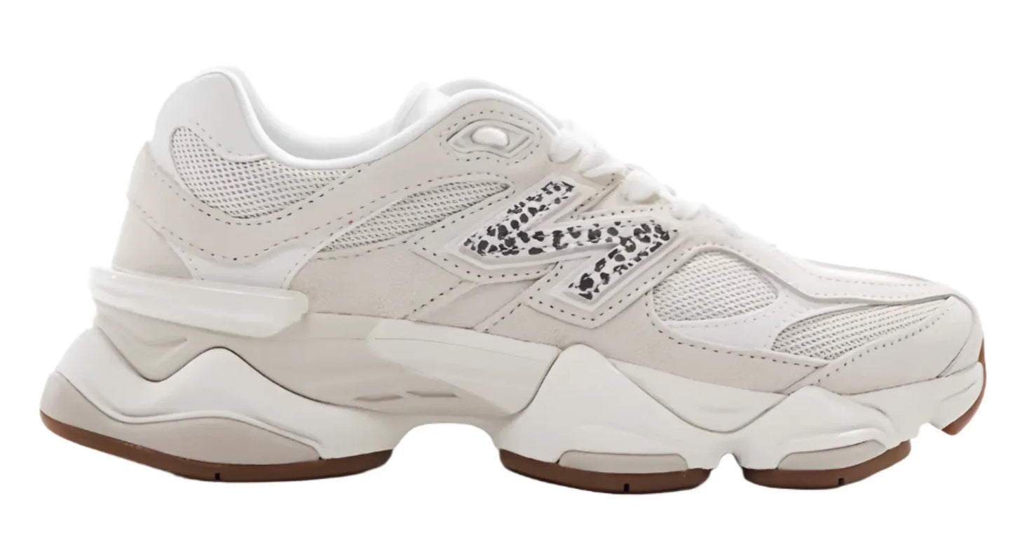 L'iconico NB 9060 – Dettagli leopardati (colore aziendale)